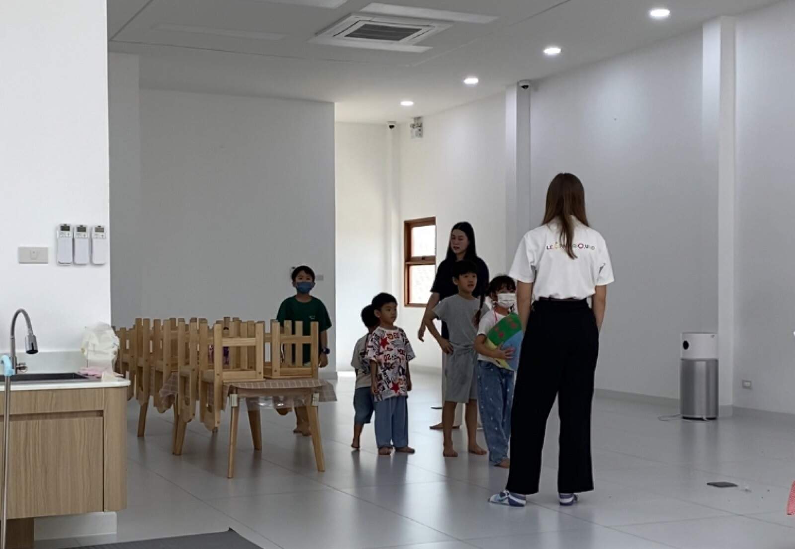 Children presenting design thinking project Arc Innovate